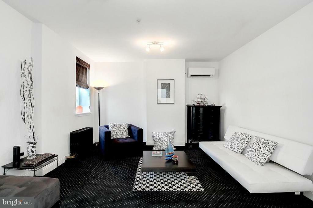 Blancnoir Bed & Breakfast Балтимор Екстериор снимка